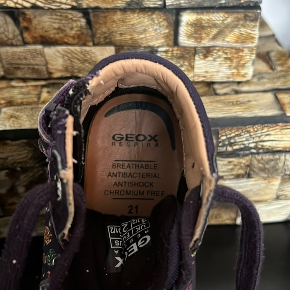 GEOX Baby Walking Shoes - Leather - Size 5.5 - Picture 10 of 13